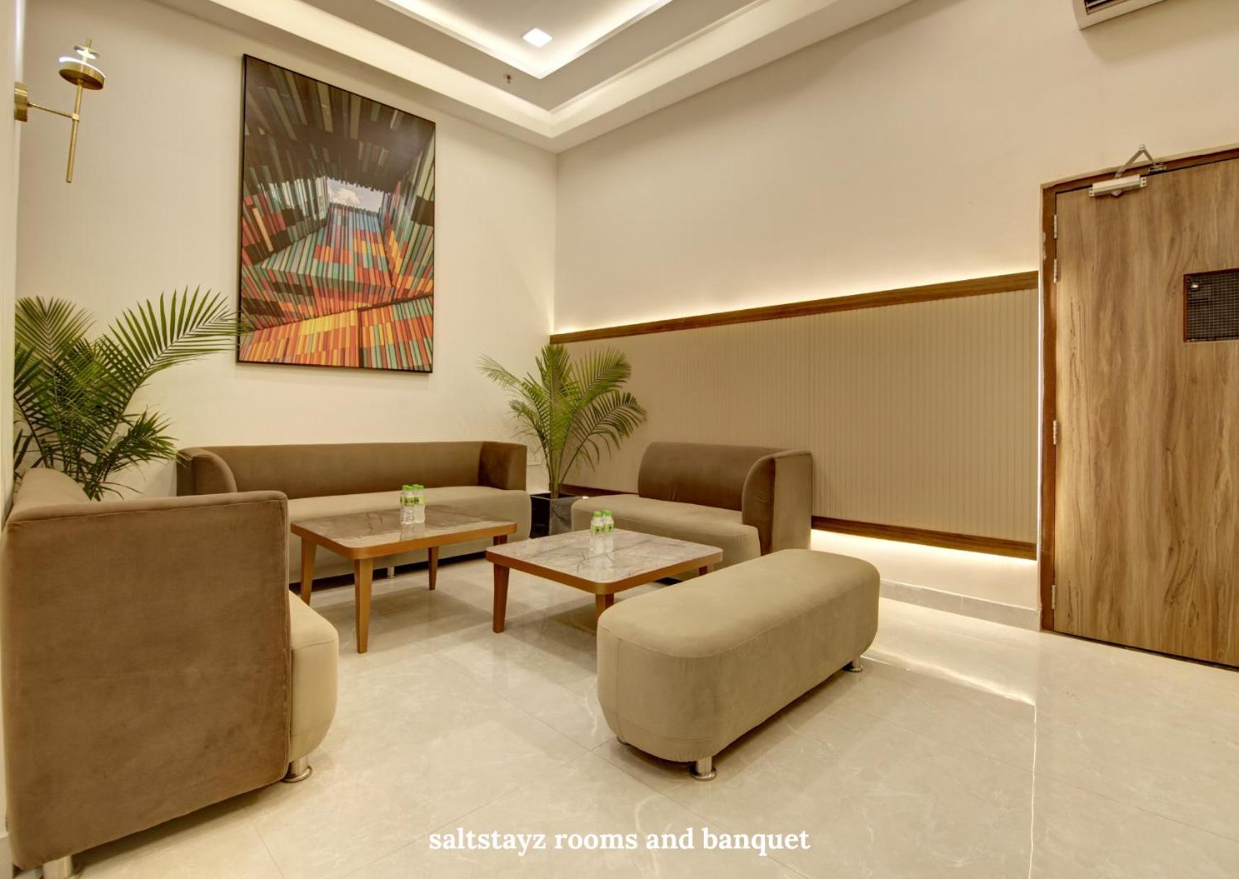 Saltstayz Premier Executive Serviced Apartment - Golf Course Extension Road Гургаон Экстерьер фото